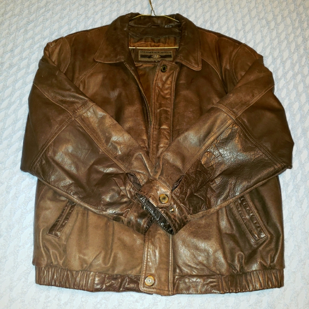Vintage 1980's Members Only leather bomber jacket